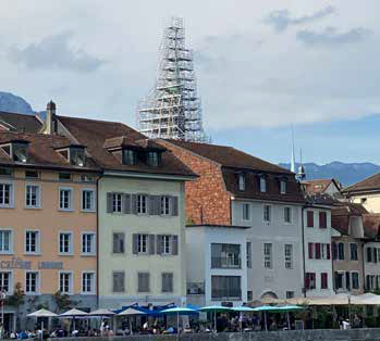 Das imposante Ger&uuml;st von S&uuml;den her.